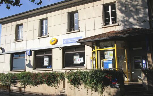 Fermeture du bureau de poste de Montluel